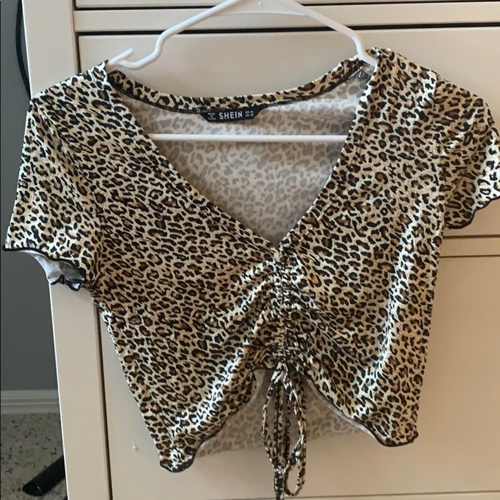 Ruched cropped cheetah top